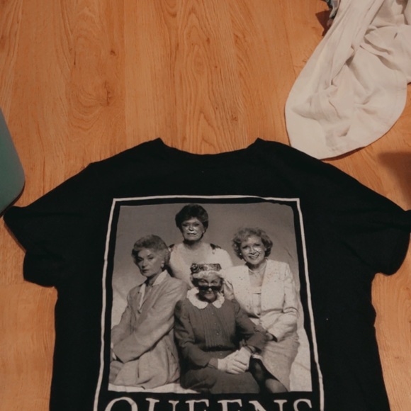 Clothes - Picture 16 of 16